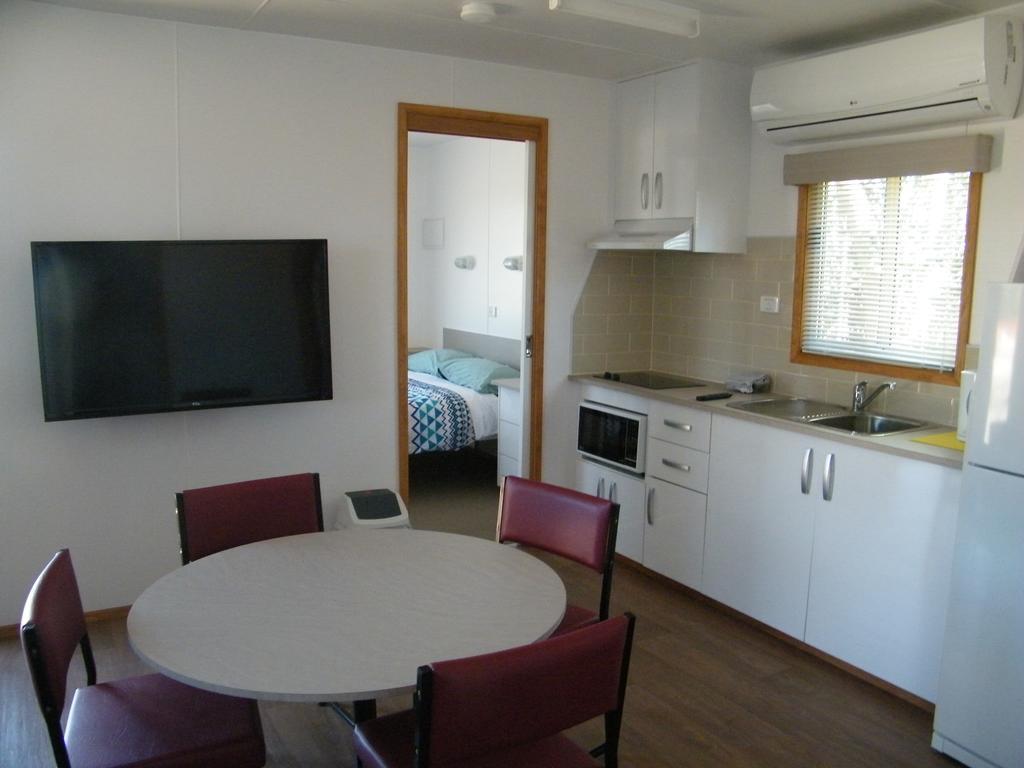 Bega Caravan Park Esterno foto
